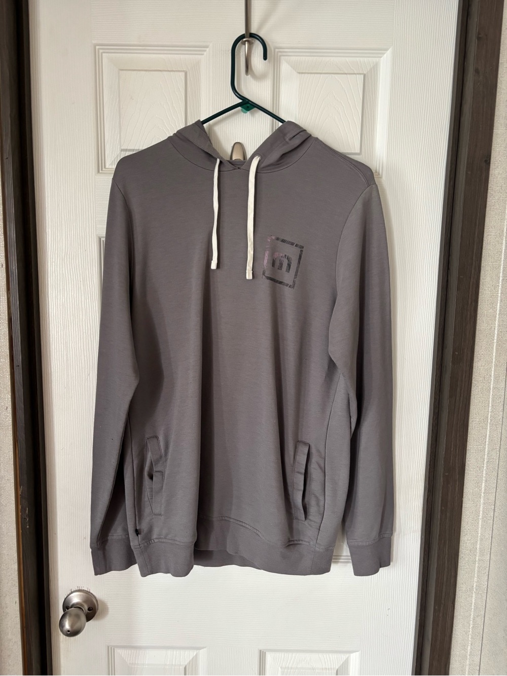 Travis Mathew Gray Pullover Hoodie with Drawcord size L-XL